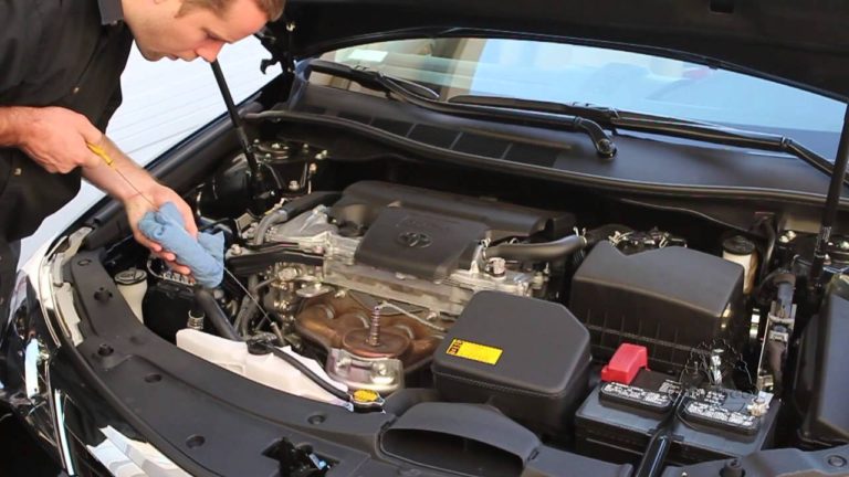 Personal Safety Tips You Must Practice During DIY Vehicle Maintenance