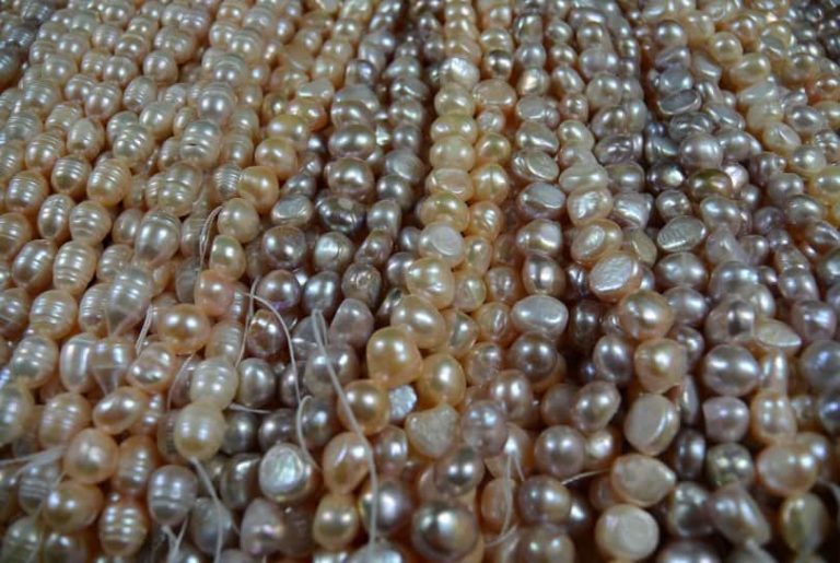 Various Things To Consider Before Buying Pearl Jewelry