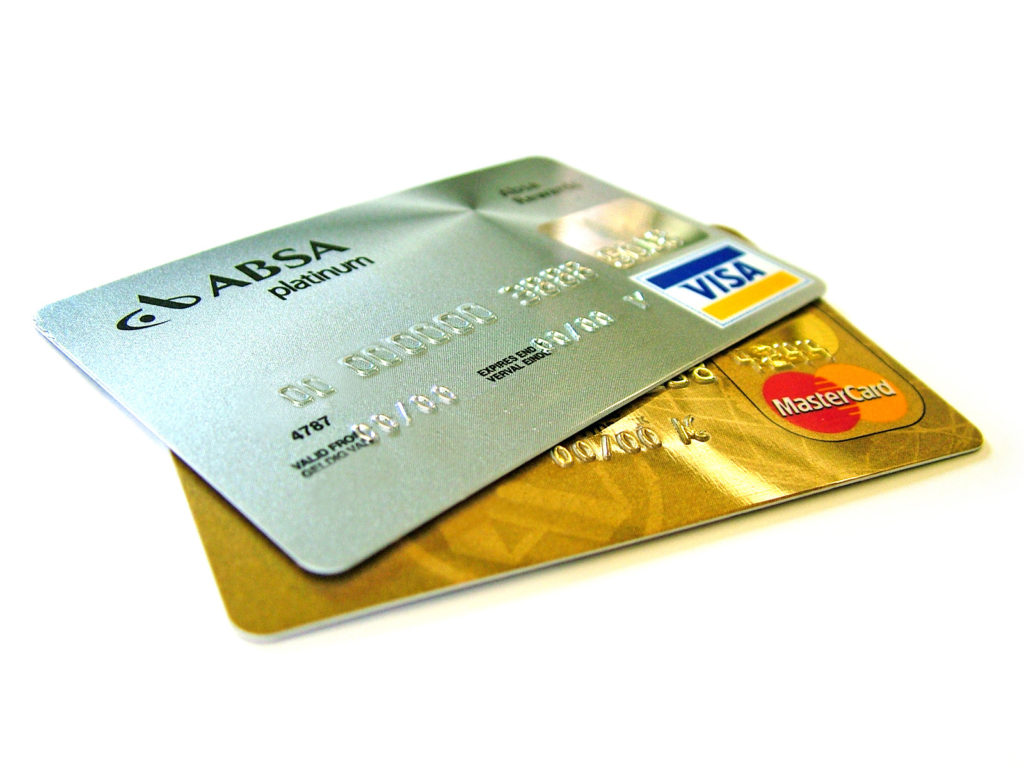 Are free lifetime credit cards for real?