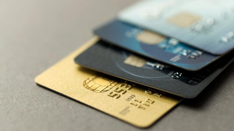 Apply Online for Your First Credit Card in 5 Simple Steps